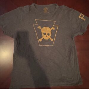 Men's Gray Skull Graphic T-Shirt